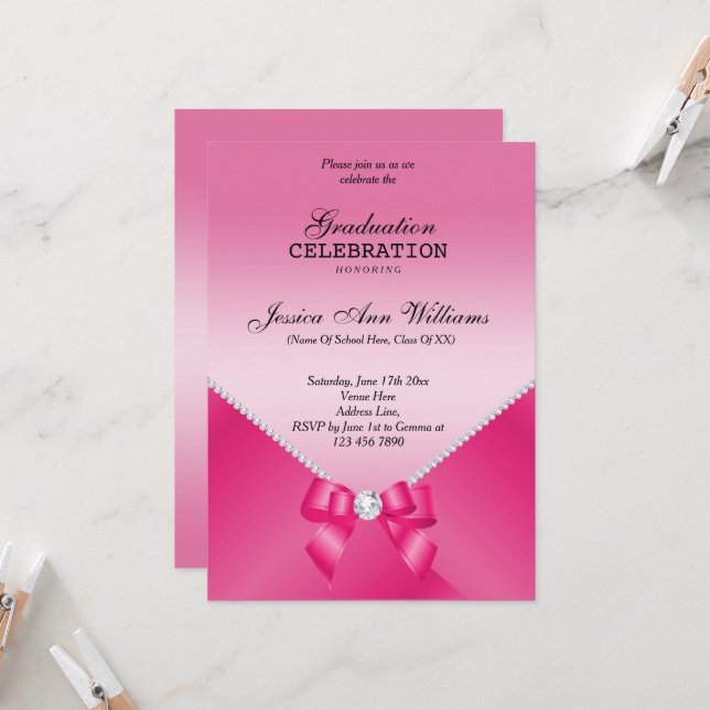 Invitation Diamants romantiques et Pink Bow Graduation (Devant/Arrière en situation)