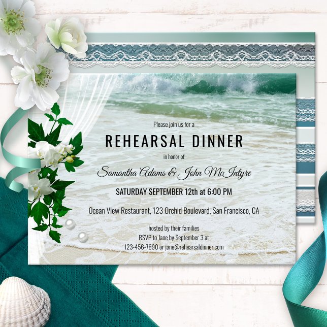 Invitation Dîner de répétition de la dentelle de la plage Orc (Rehearsal Dinner invitation featuring orchid flowers on a wedding veil - beach with lace and pearls)