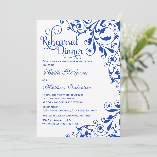 Invitation Dîner de répétition Royal Blue Swirls élégant (Debout devant)