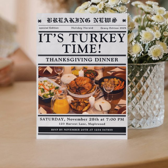 Invitation Dîner de Thanksgiving du journal d'automne  (newspaper invitations unique fun classic vintage black and white)