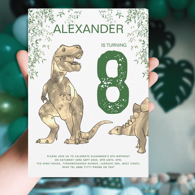 Invitation Dinosaur jungle Anniversaire garçons (Dinosaur Jurassic jungle 8th birthday party invitation with fun T-Rex stegosaurus and green foliage )