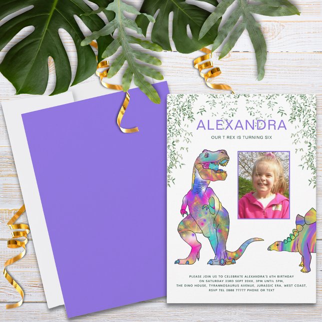 Invitation Dinosaures Filles Anniversaire Photo Violet (Colorful dinosaur girls photo birthday party invitation with T-Rex and stegosaurus purple pink blue)
