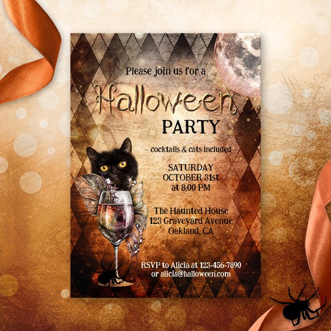 Invitation Drôle Chat et Cocktail Halloween Party (Funny Halloween party invitation featuring a cute black cat with booze and witch feathers)