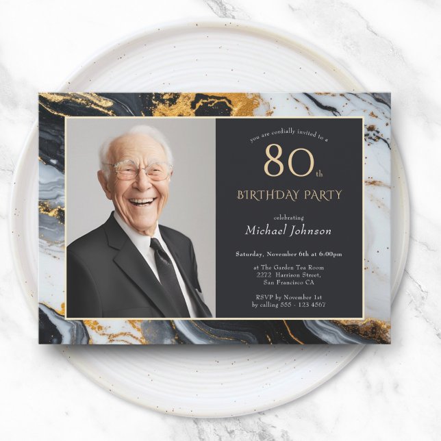 Invitation Elégant Black Gold Agate Photo 80e anniversaire (Elegant Black Gold Agate Photo 80th Birthday Invitation)