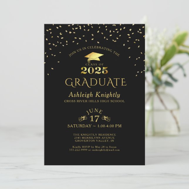 Invitation Élégant diplômé 2025 Black Gold Confetti (Debout devant)