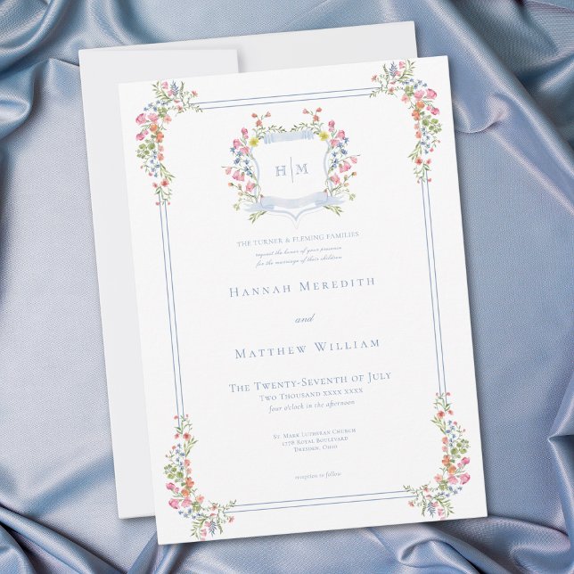Invitation Elégant Dusty Blue Pastel Fleur sauvage Mariage Cr (Elegant Dusty Blue Pastel Wildflower Crest Wedding Invitation)