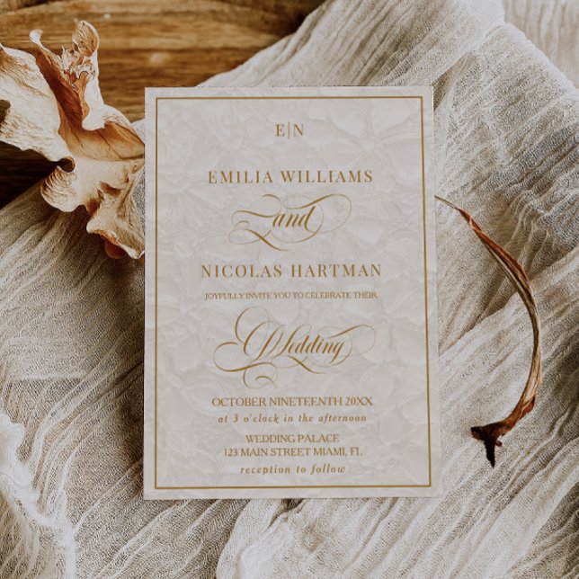 Invitation Élégant Mariage floral de crème Monogram (Créateur téléchargé)