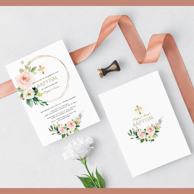 Invitation Élégant rose Blush Floral Gold Cross Baptême (Créateur téléchargé)