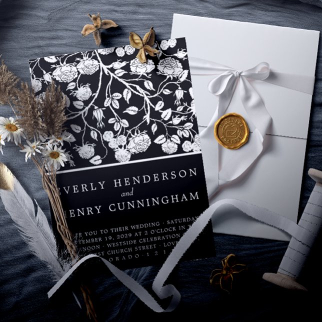 Invitation Elégant Roses Noir & Blanc Mariage Floral (Créateur téléchargé)