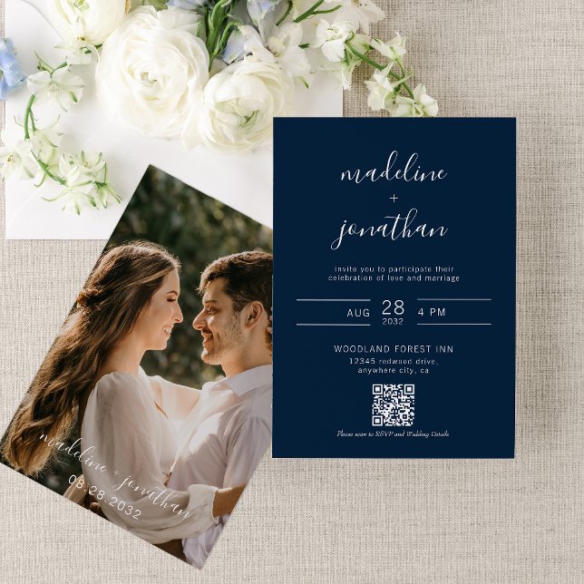 Invitation Élégant Script Navy Blue Photo QR Code Mariage (Créateur téléchargé)