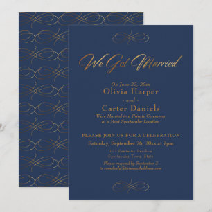 Invitation Élégante calligraphie d'or sur la marine Nous nous