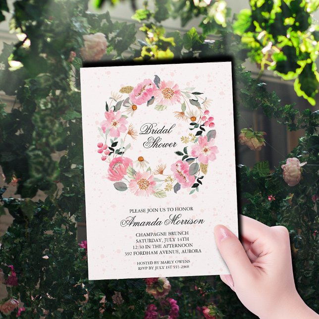 Invitation Élégante Fête des mariées de couronne florale (Elegant pink garden flowers wreath bridal shower invitations)