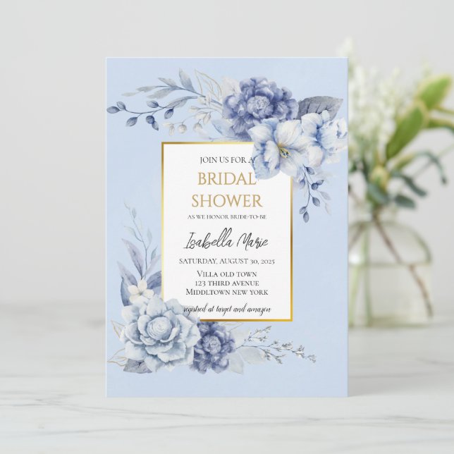 Invitation Elégante Fête des mariées florale bleu et or Dusty (Debout devant)