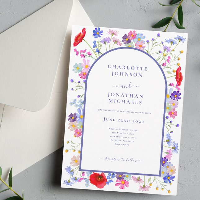 Invitation Élégante Fleur sauvage à arche violette (Colorful wildflower purple arch wedding invitation with elegant typography script)