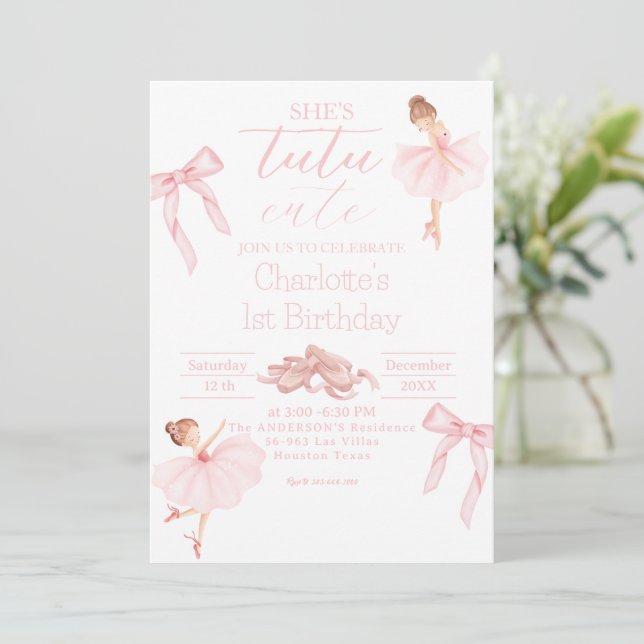 Invitation Elle est Tutu mignonne Ballerina fille 1er anniver (Debout devant)