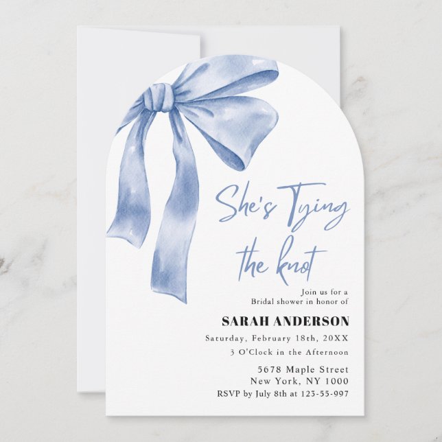 Invitation Elle est Tying the Knot bleu bow Fête des mariées (Devant)