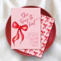 Elle noue la Fête des mariées de la boîte rouge ro