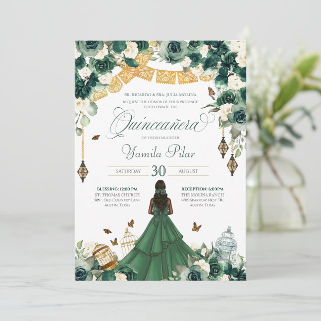 Invitation Emerald Green Floral Butterfly Elegant Quince 15e (Debout devant)