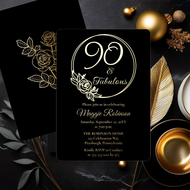 Invitation En Aluminium 90 et fabuleuse 90e fête d'anniversaire bloquée (Simply Elegant Rose Wreath "90 and Fabulous" 90th Birthday Party Black Stamped Gold Foil Invitation )
