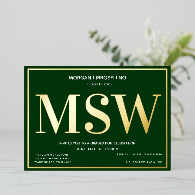 Invitation En Aluminium Diplôme d'or vert MSW Graduation (Debout devant)