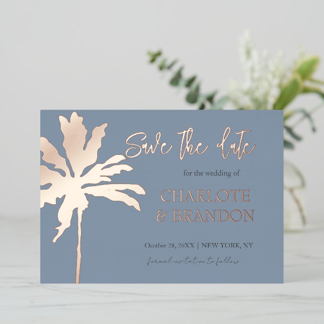 Invitation En Aluminium Dusty Blue Palm Tree Beach Mariage Enregistrer La  (Debout devant)