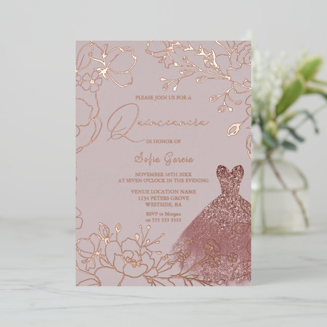 Invitation En Aluminium Elégant Rose & Blush Quinceanera Rose Or (Debout devant)