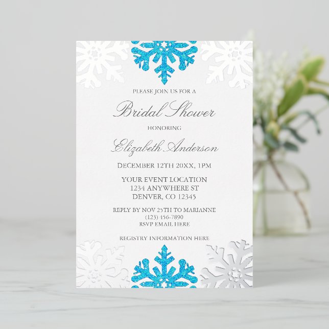 Invitation En Aluminium Fête des mariées d'hiver Silver Blue Snowflake (Debout devant)