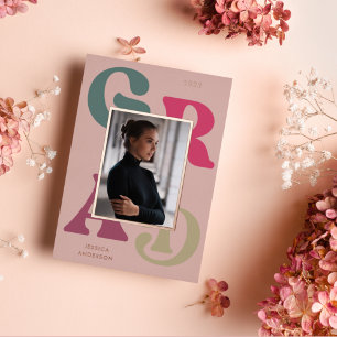 Invitation En Aluminium Gras Pink Green Retro Typographie 2024 Graduation