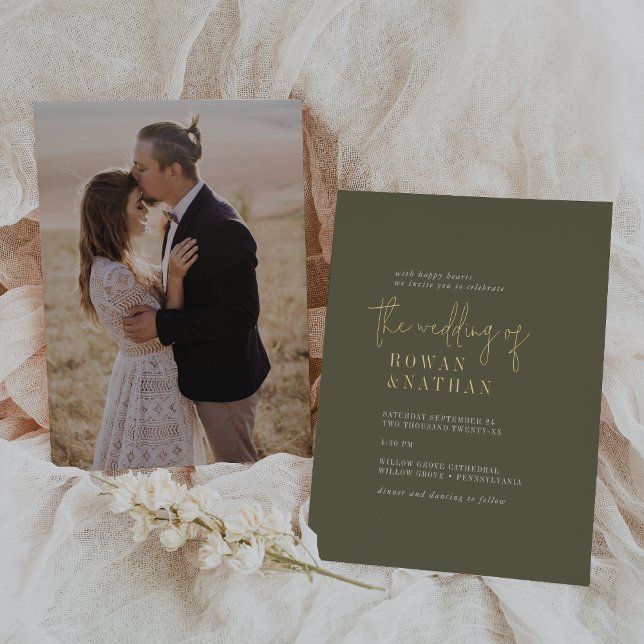 Invitation En Aluminium Mariage photo moderne Chic Gold Foil Olive Green (Créateur téléchargé)