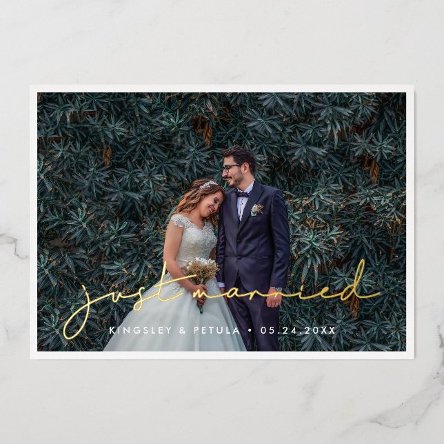 Invitation En Aluminium Minimalist Just Married Photo Foil Announcement (Devant)