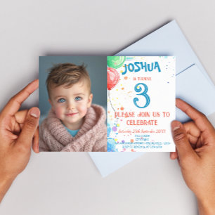 Invitation Enfants dessinant des ballons et Rainbow Birthday 