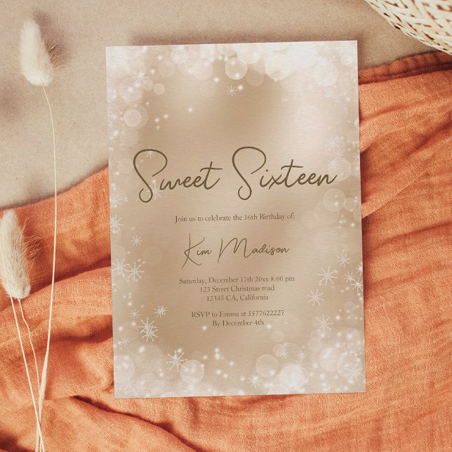 Invitation Festive or blanc neige élégant chic doux 16 (Festive gold white snow elegant chic sweet 16 invitation)