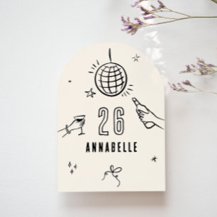Invitation fête de boisson d'anniversaire à l'arc dessinée ma