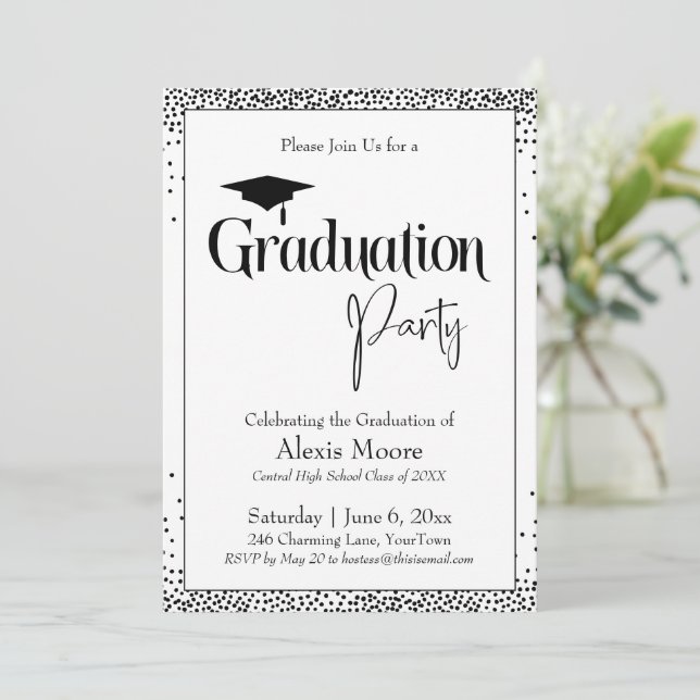 Invitation Fête de graduation Noir & Blanc Confetti (Debout devant)