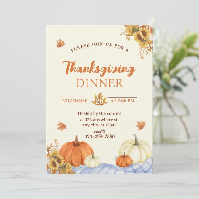 Invitation Fête de Thanksgiving moderne Floral Citrouille (Debout devant)