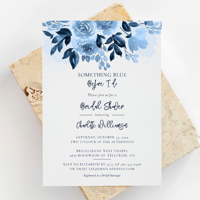 Invitation Fête des mariées d'aquarelle bleu foncé (Dusty Blue Floral Something Blue Before I Do Bridal Shower Invitation)