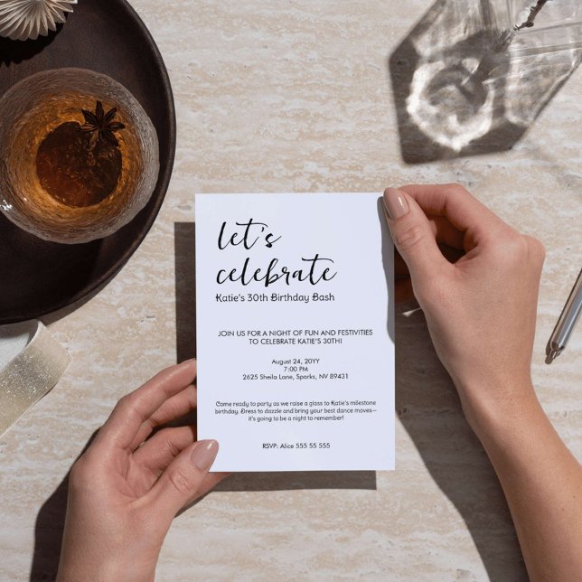 Invitation Fêtons la fête d'anniversaire de l'année (Chic and minimalist, this invitation pairs modern typography with a personal touch...)