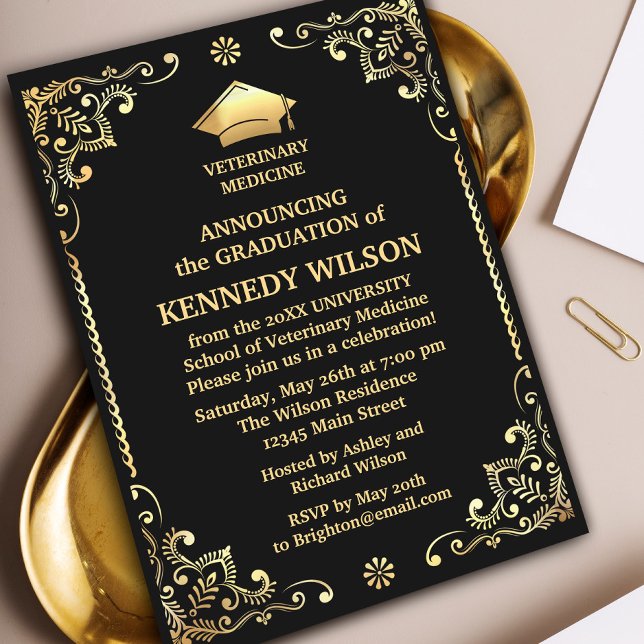 Invitation Feuille d'or noir chic Graduation ( Modern and stylish graduation announcement/invitation. #goldeninvitation #vintage #ElegantFormal)