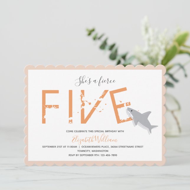Invitation Fierce Five Orange Shark Animal 5e (Debout devant)