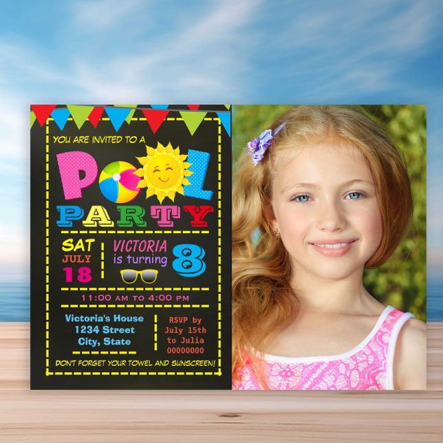 Invitation Filles Pool de la fête de la piscine fête d'annive (Girl any number pool birthday party invitation. Simply add your details and photo.)