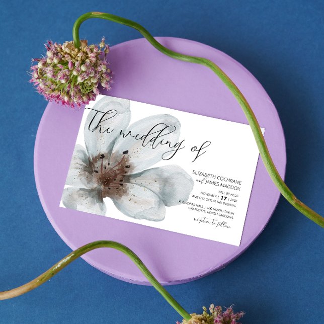 Invitation Fleur ・ Romantique Moderne Floral ・ Élégant Script (A beautiful watercolor bloom brings romantic elegance and sophisticated modern flair.)