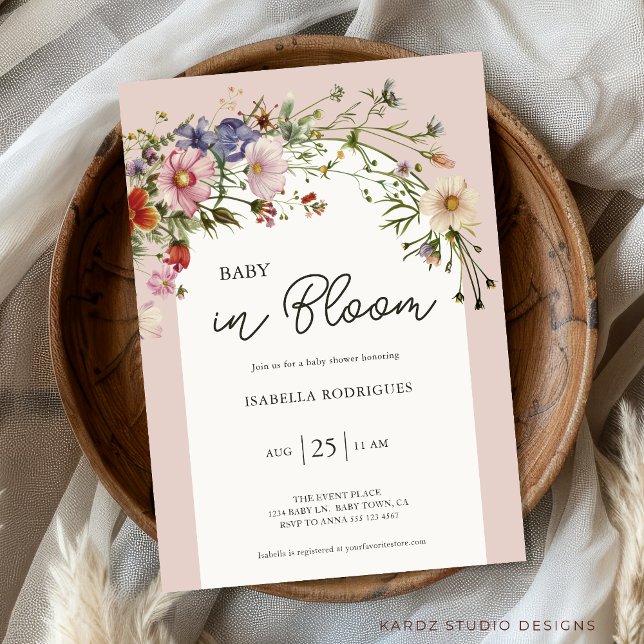 Invitation Fleur sauvage bébé dans le Baby shower en fleurs (Personalize this elegant chic Baby in Bloom Baby Girl Shower Invitation in wildflower themed shower.)