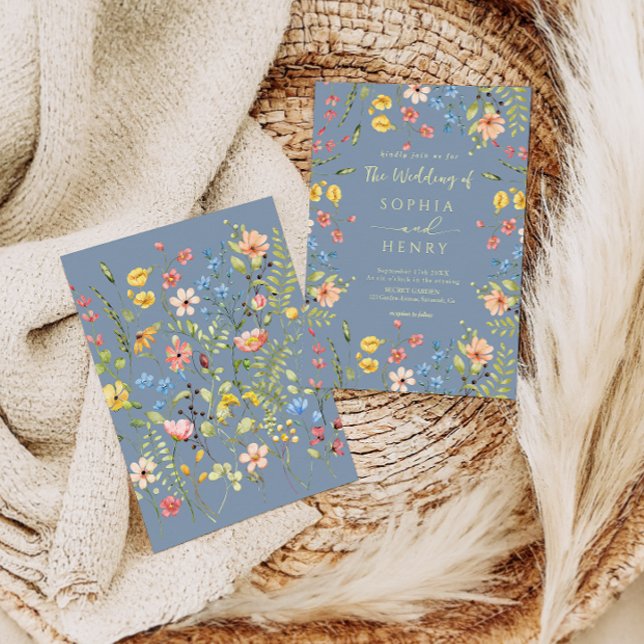 Invitation Fleur sauvage moderne élégant Dusty Blue Mariage (Créateur téléchargé)