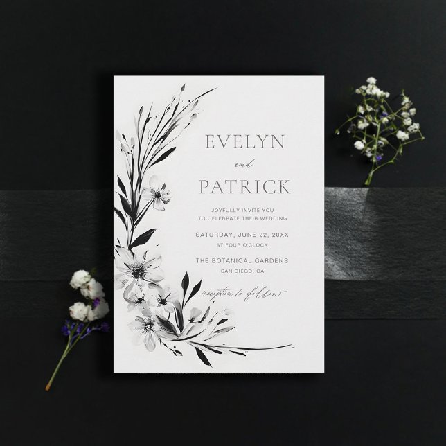 Invitation Fleur sauvage Noir Moderne Romantique Mariage élég (wildflowers wedding invitation black and white floral wreath formal elegant modern romantic)