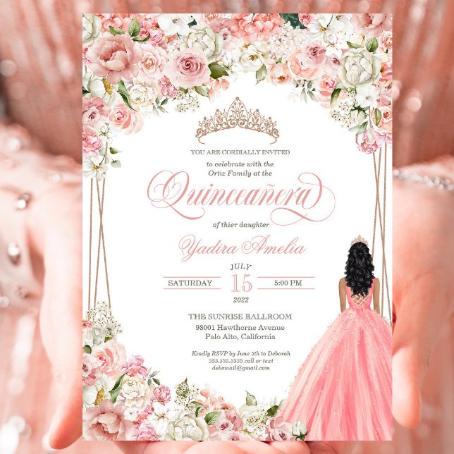 Invitation Fleurs blanches rose pâle Elégant Gown Quinceañera (Créateur téléchargé)