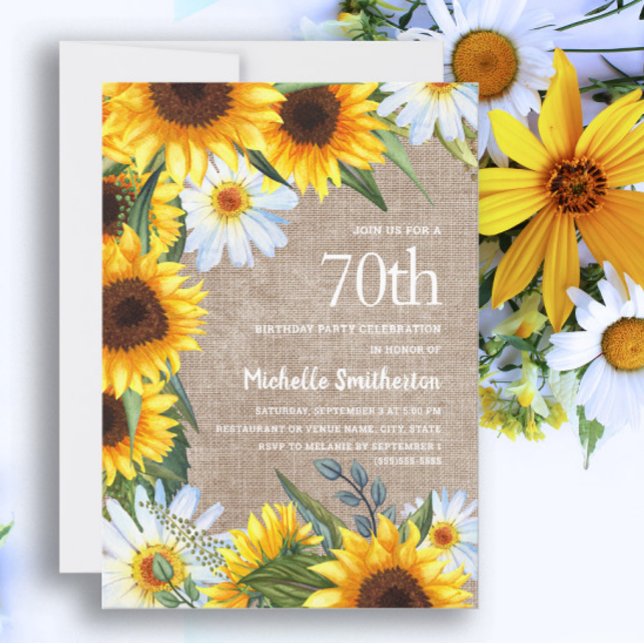 Invitation Fleurs de soleil jaunes Marguerites blanches 70e a (70th birthday invitation with sunflowers and white daisies on a rustic burlap background)