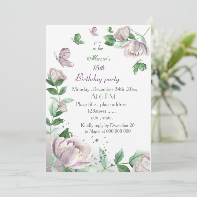 Invitation fleurs violettes & papillons feuille fête d'annive (Debout devant)