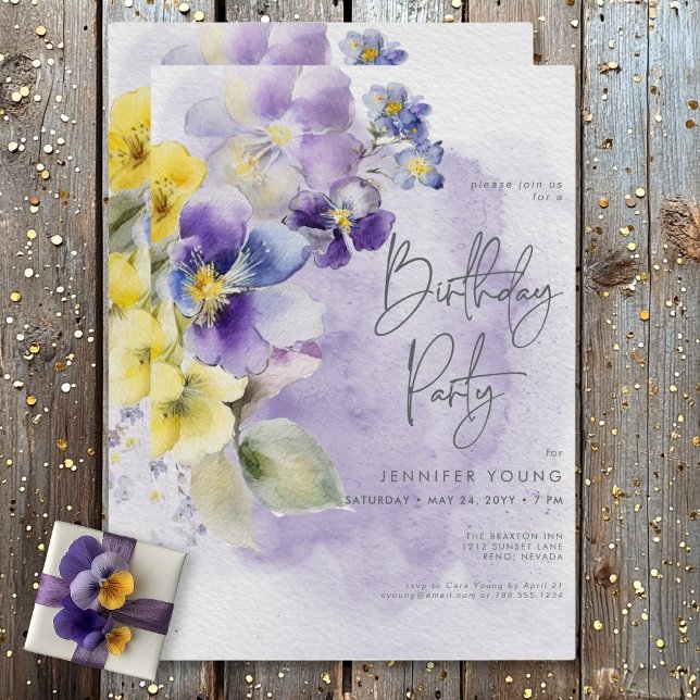 Invitation Floral pourpre et jaune Anniversaire moderne (Purple & Yellow Floral Modern Birthday Invitation)