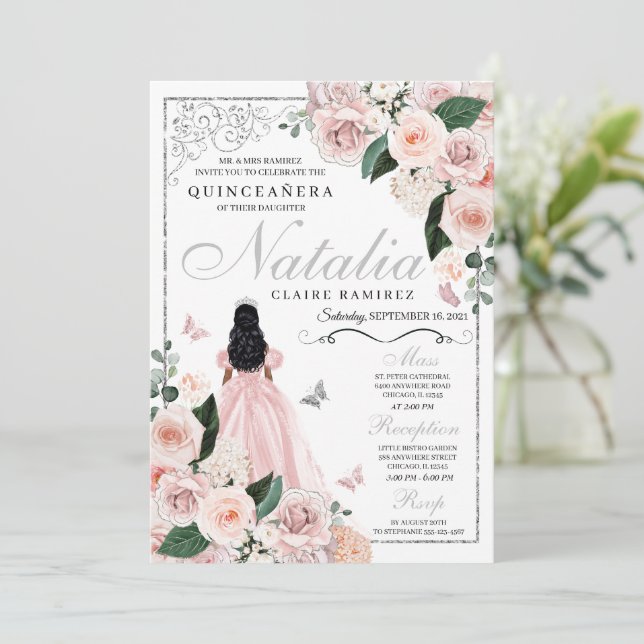 Invitation Floral Princesse Quinceanera rose (Debout devant)