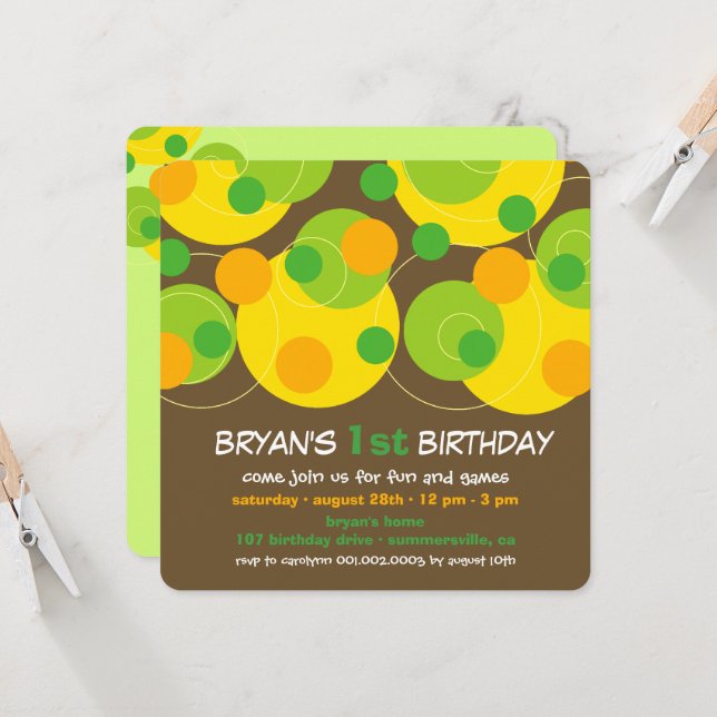 Invitation Fun Green Bubbly Dots Photo Boy 1er Anniversaire (Devant/Arrière en situation)